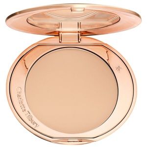 CHARLOTTE TILBURY
Airbrush Flawless Finish Setting Powder